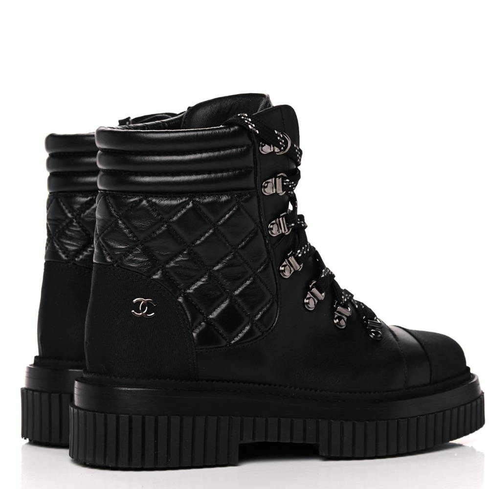 Women’s 2021 CHANEL Lace Up Combat Boots 2021 37 7